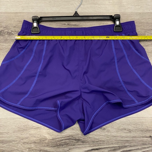 ATHLETA Purple Running Workout Shorts Size: M - Picture 3 of 8